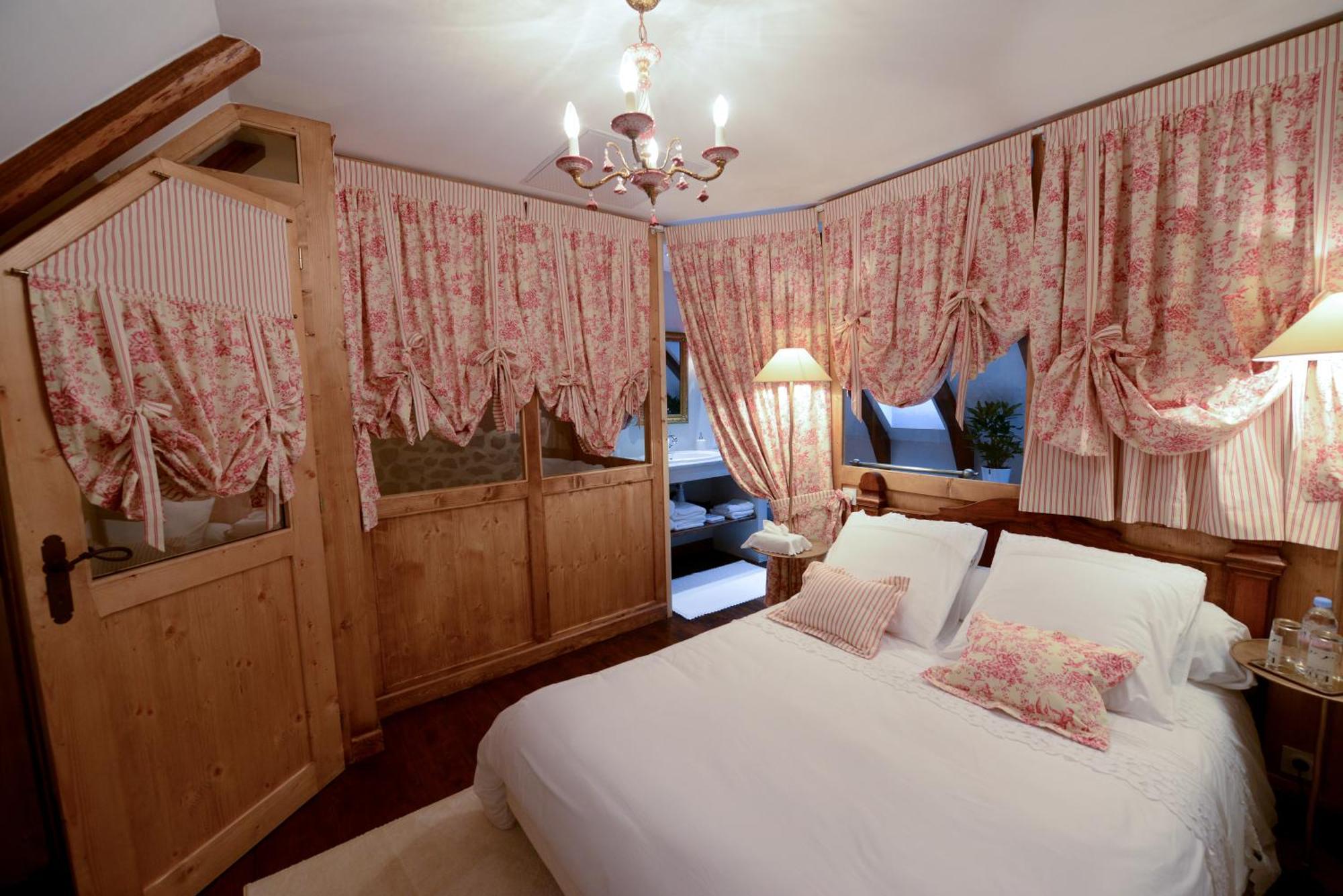L'Escale De Camille Hotel Murat  Ngoại thất bức ảnh